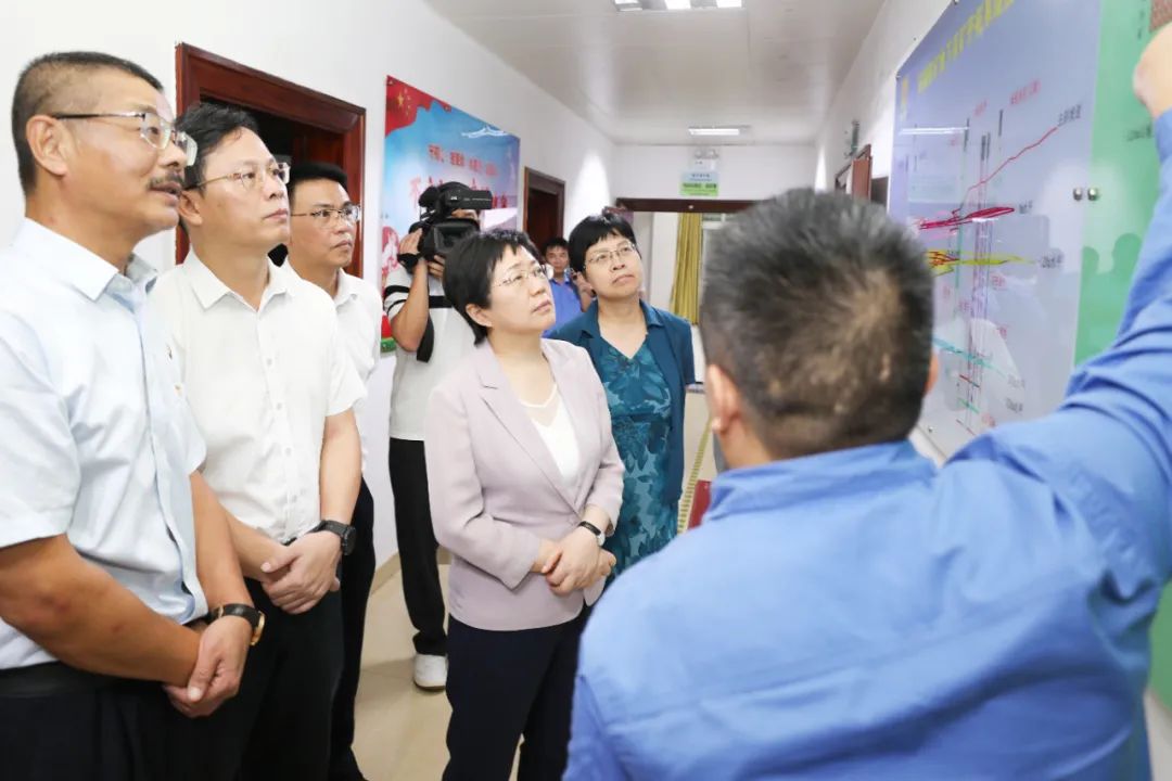 xk.com-星空(中国)
省委常委苗延红到xk.com-星空(中国)
xk.com-星空(中国)调研